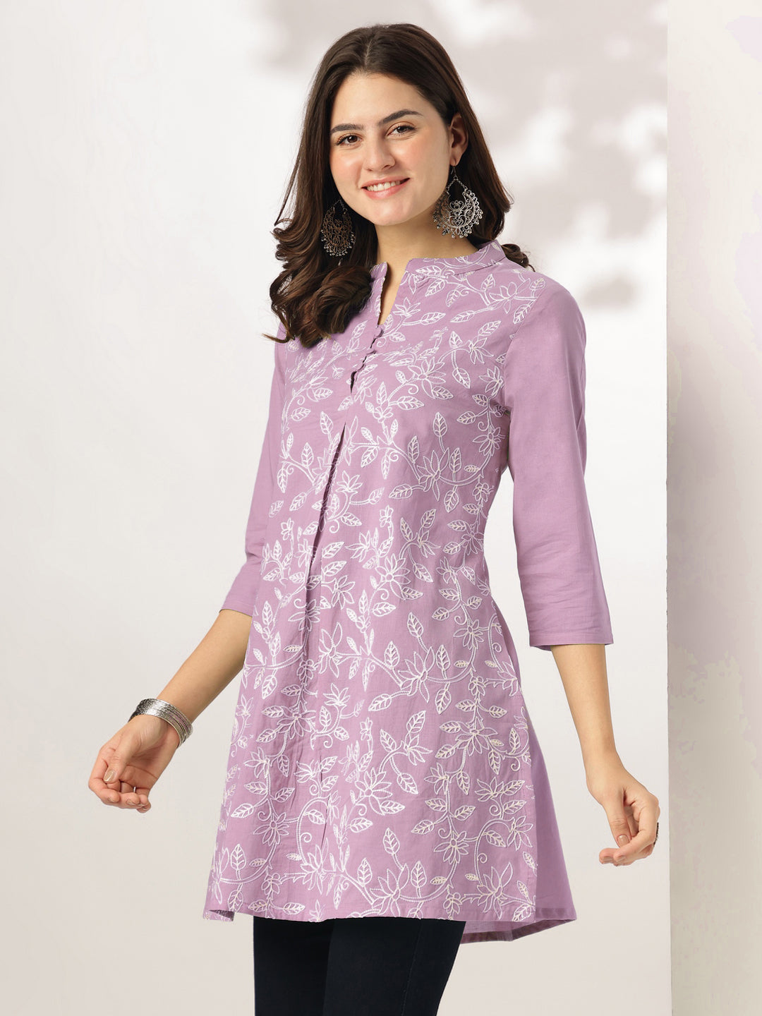Naari By Shree Women's Lavender Pure Cotton Chikankari Embroidered Straight Tunic