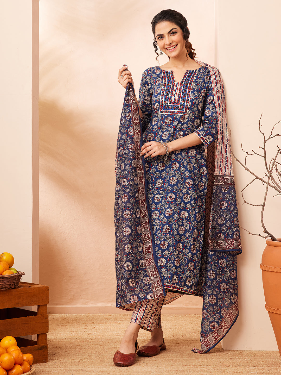 Naari By Shree Women's Blue Pure Cotton Floral Printed Straight Kurta Set