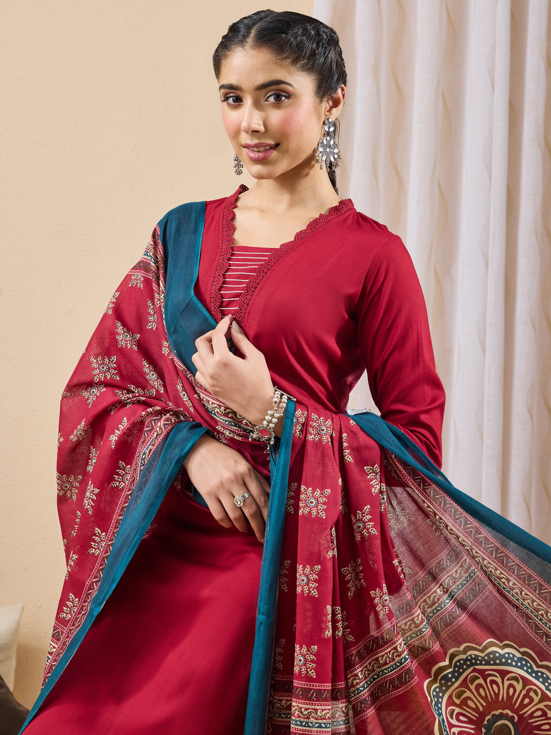 Naari By Shree Women's Maroon Rayon Yoke Design Straight Kurta Set With Printed Dupatta