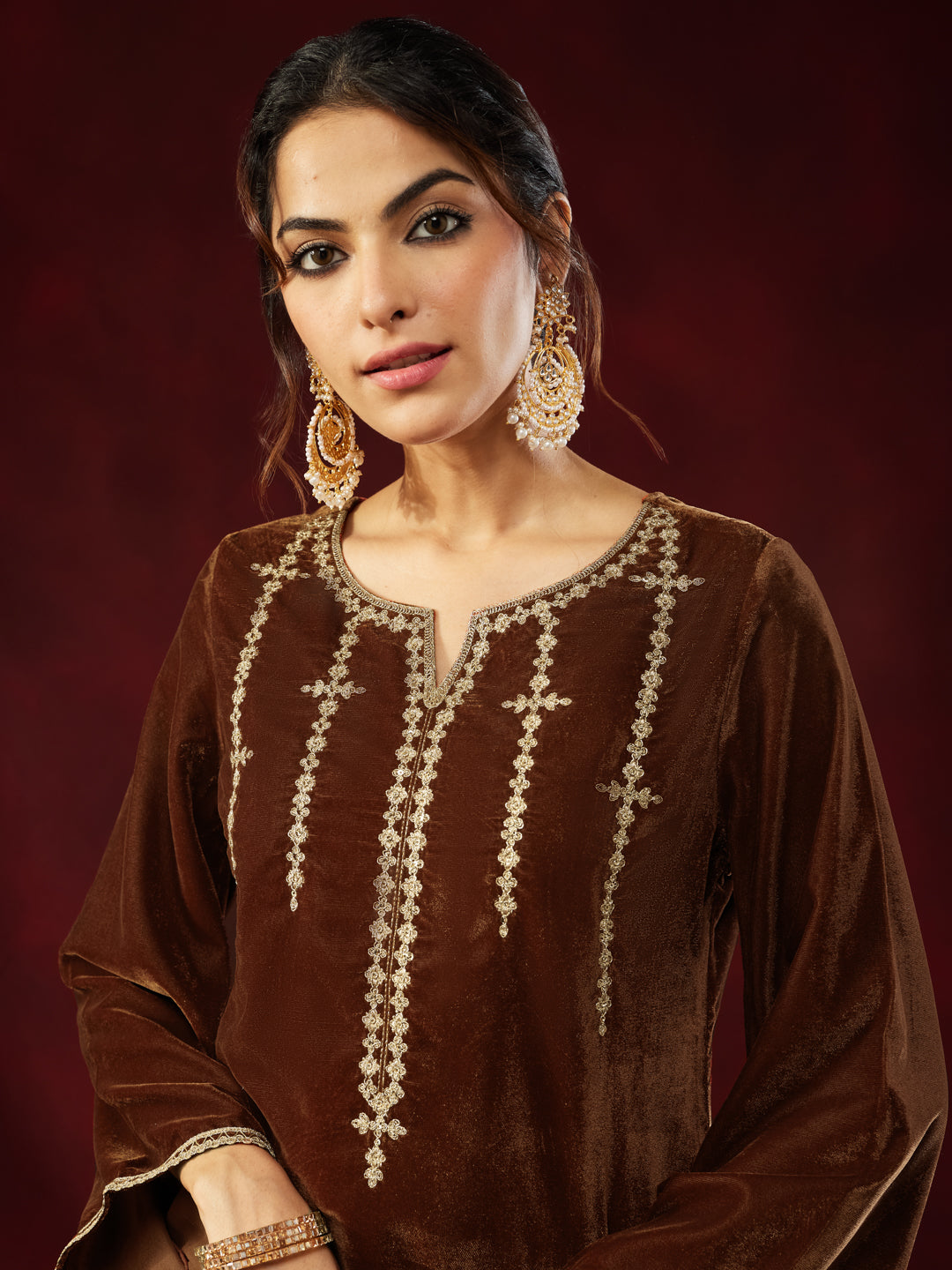 Naari By Shree Women's Brown Velvet Zari Embroidered Straight Co-ord Set