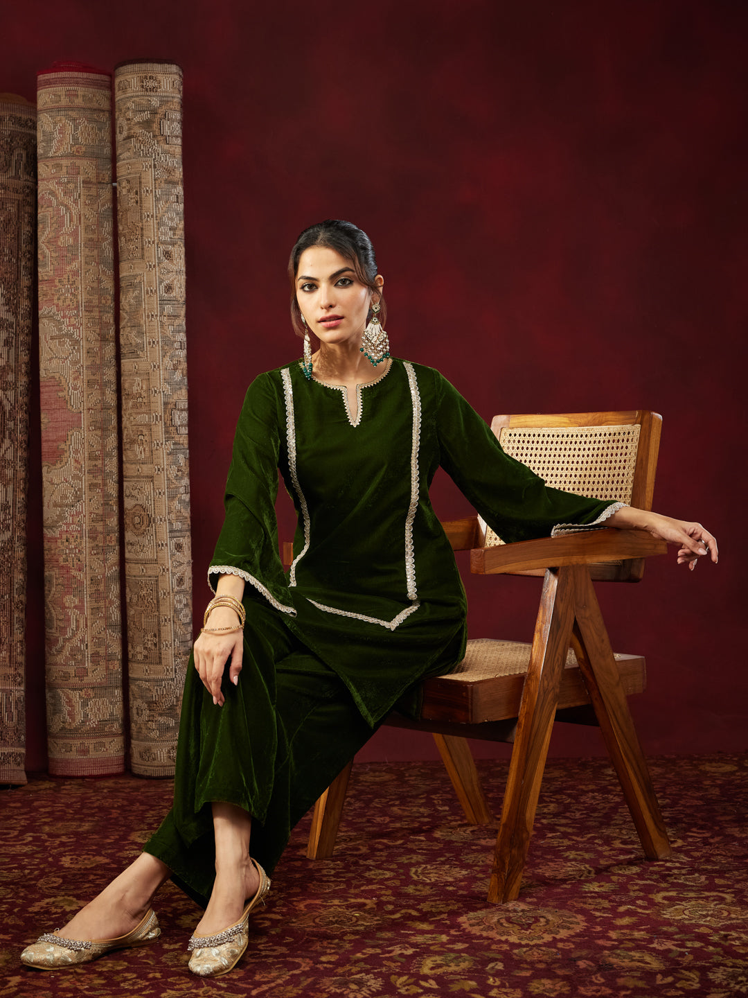 Naari By Shree Women's Olive Green Velvet Embellished Straight Co-ods Set