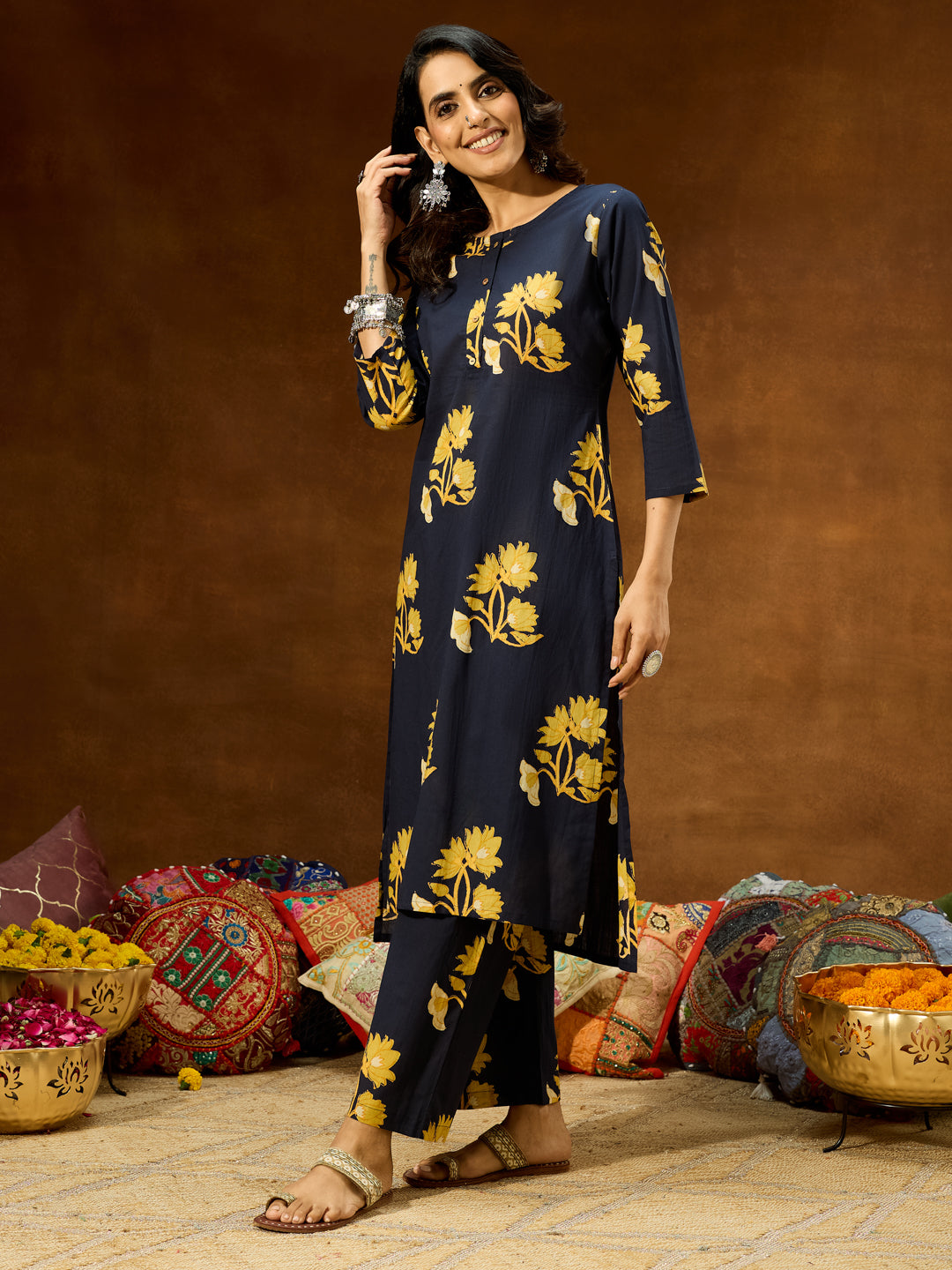 Naari By Shree Women's Navy Blue Pure Cotton Floral Printed Straight Co-ord Set