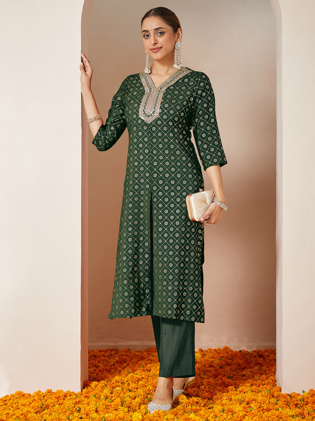 Naari By Shree Women's Dark Green Silk Blend Yoke Embroidered Straight Front-slit Kurta Pant Set