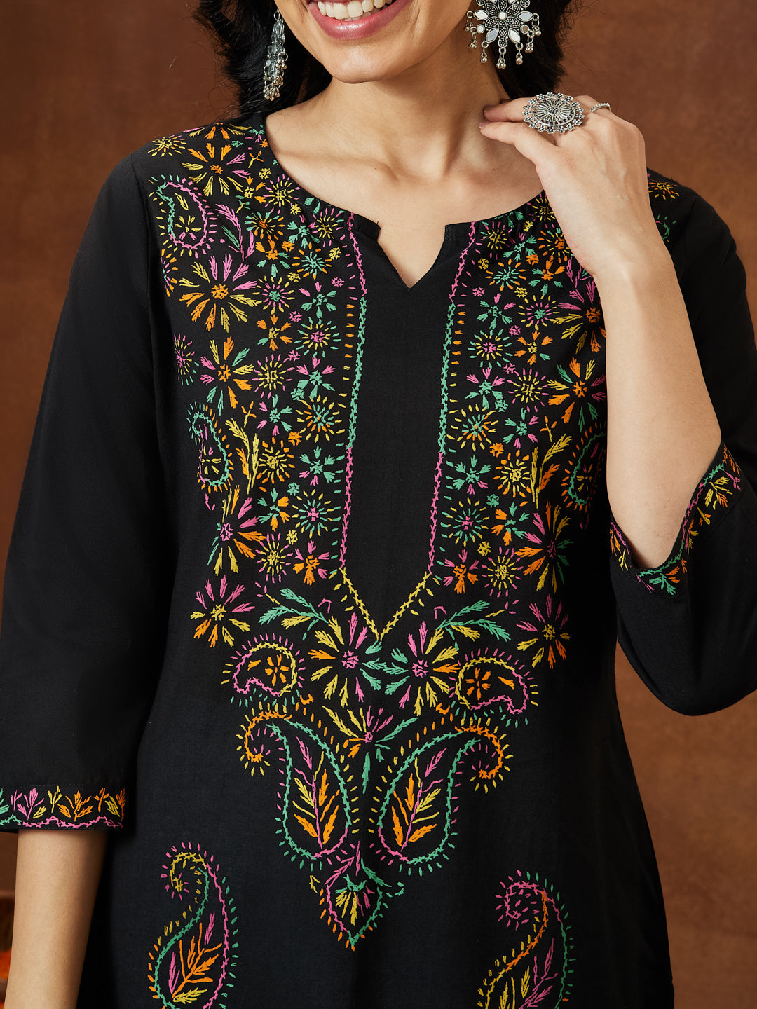 Naari By Shree Women's Black Pure Cotton Paisley Printed Straight Kurta Set