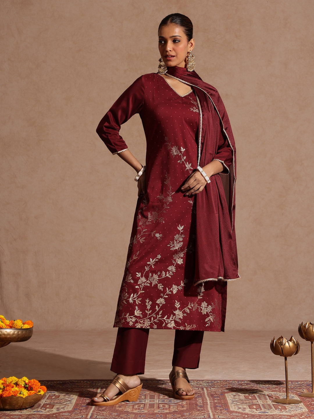 Naari By Shree Women's Maroon Silk Blend Gold Printed Straight Kurta Set