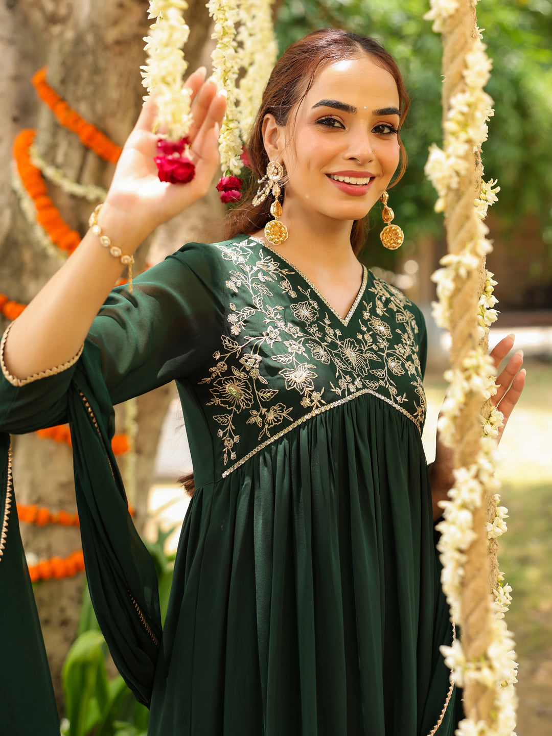 Naari By Shree Women's Bottle Green Georgette Zari Yoke Embroidered A-line Kurta Set