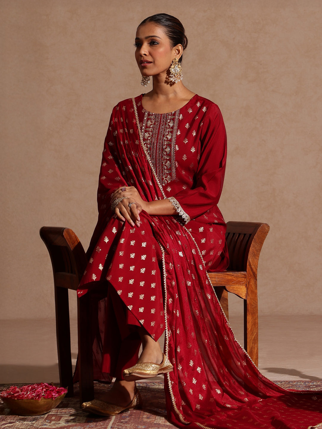 Naari By Shree Women's Maroon Chanderi Silk Zari Yoke Embroiderde Gold Printed Kurta Set