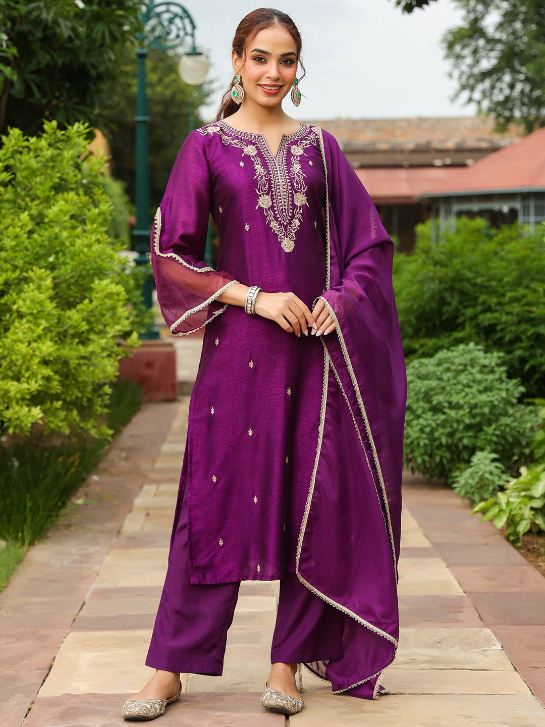 Naari By Shree Women's Purple Silk Blend Zari Embroidered Straight Kurta Set