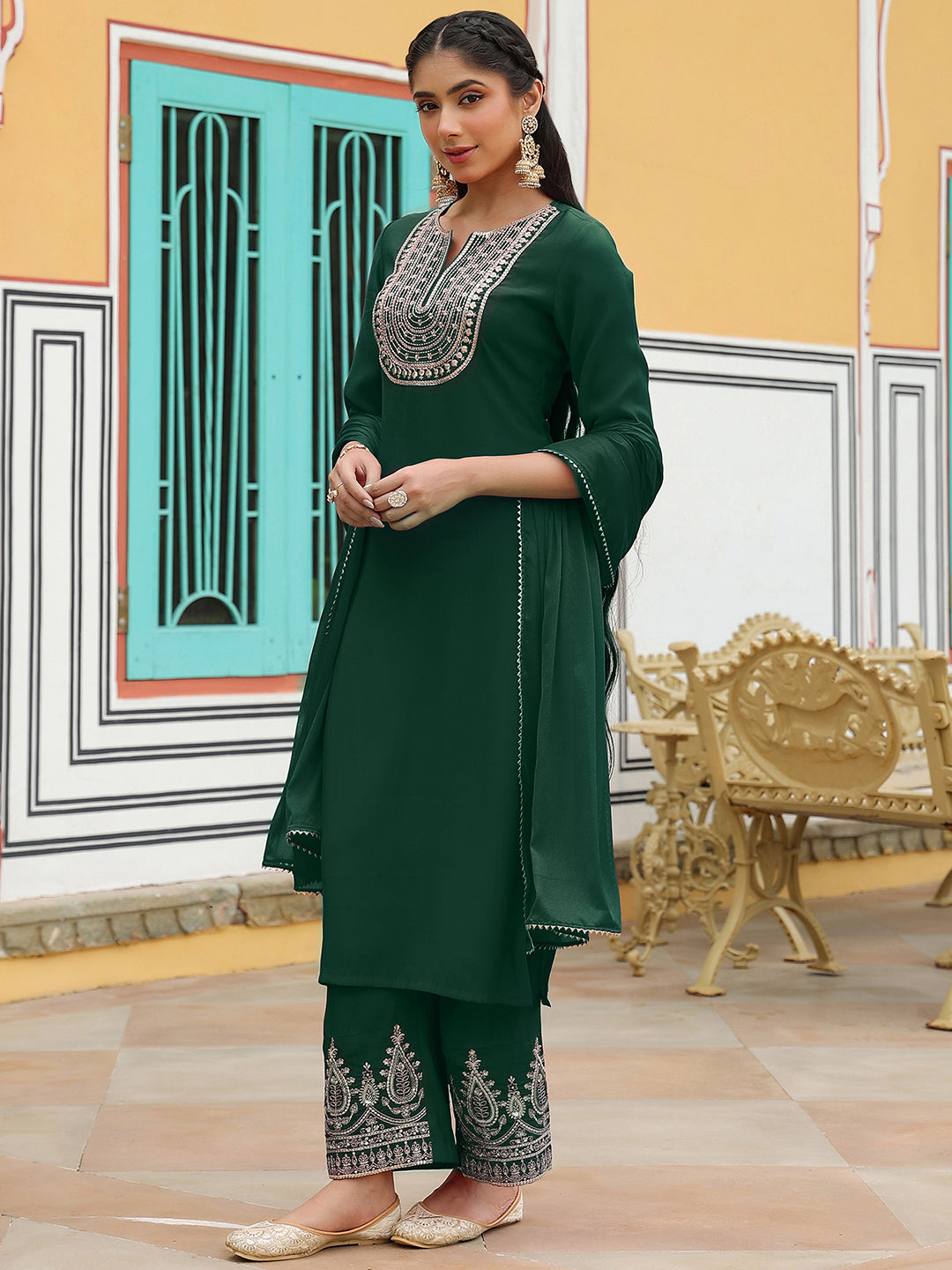 Naari By Shree Women's Dark Green Chanderi Silk Zari Embroidered Straight Kurta Set