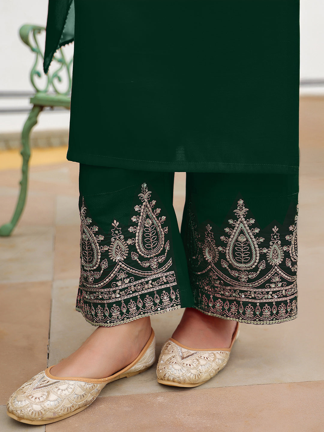 Naari By Shree Women's Dark Green Chanderi Silk Zari Embroidered Straight Kurta Set