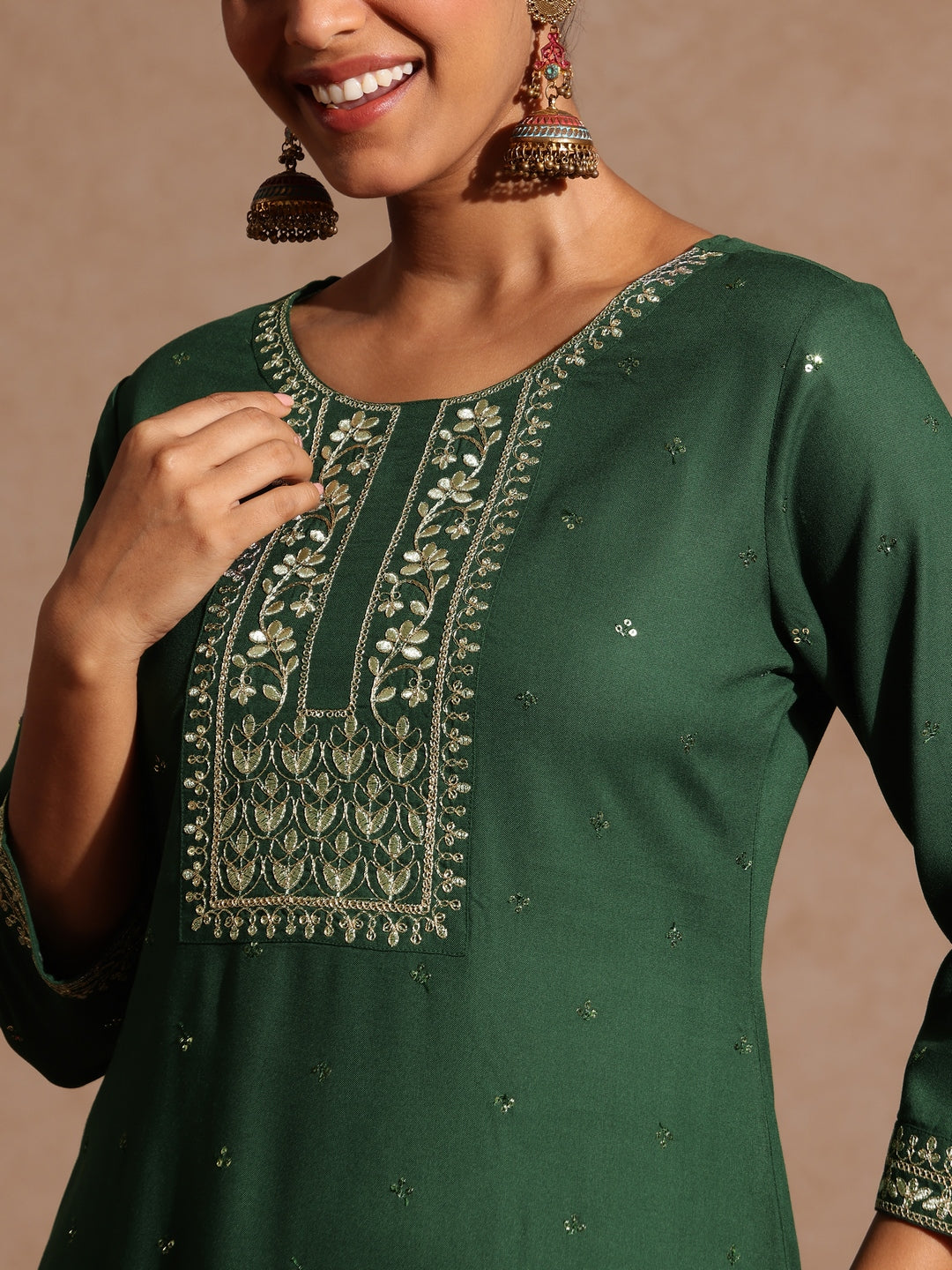 Naari By Shree Women's Green Rayon Yoke Embroidered Sequinned Straight Kurta Set With Dupatta