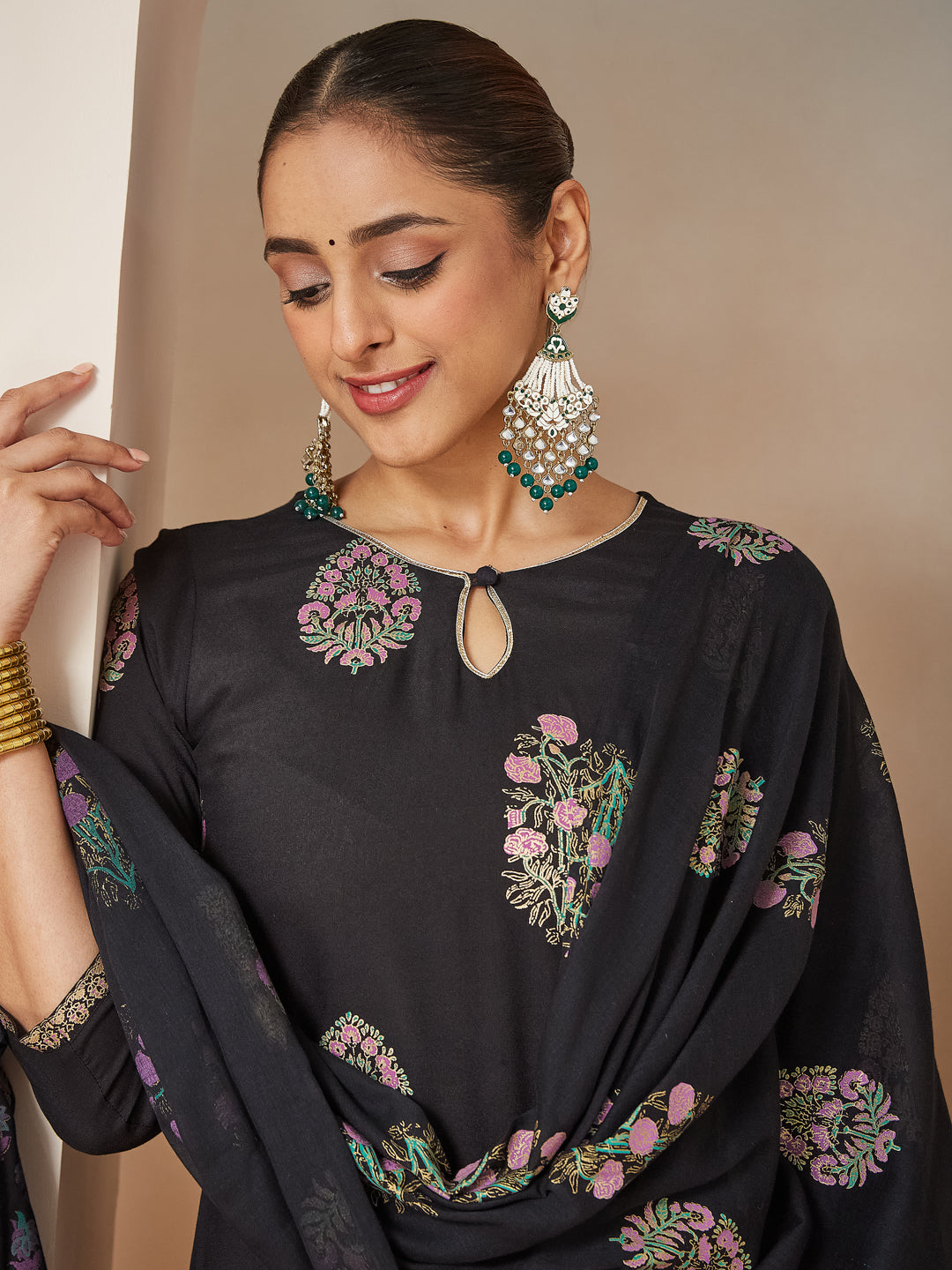 Naari By Shree Women's Black Rayon Floral Gold Printed Straight Kurta Set