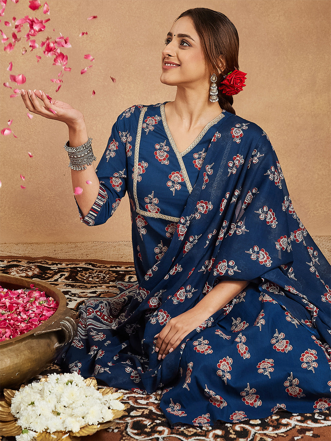 Naari By Shree Women's Blue Pure Cotton Floral Printed Straight Kurta Set