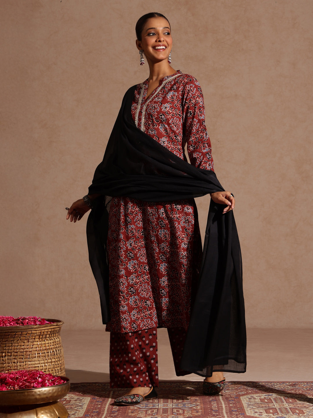 Naari By Shree Women's Maroon Pure Cotton Floral Printed Straight Kurta Set