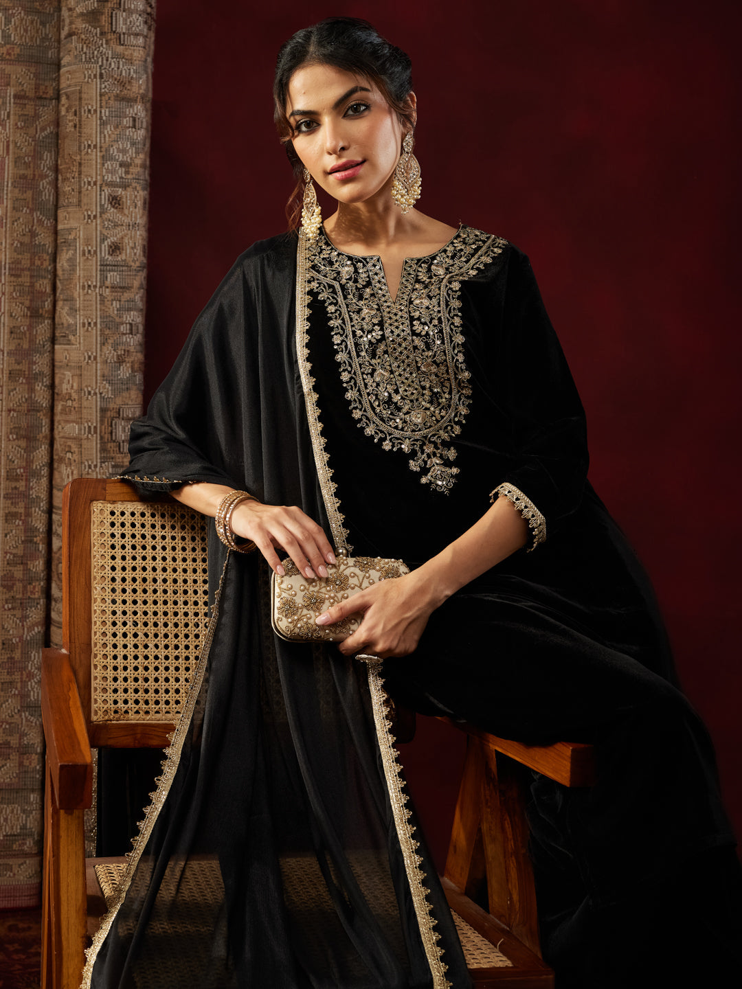Naari By Shree Women's Black Velvet Zari Yoke Embroidered Straight Kurta Set