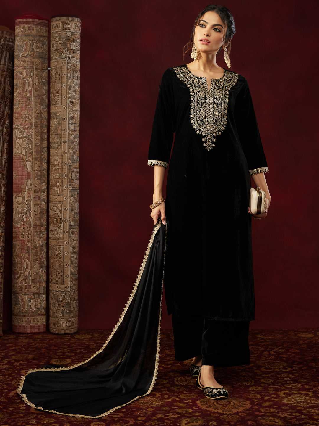 Naari By Shree Women's Black Velvet Zari Yoke Embroidered Straight Kurta Set
