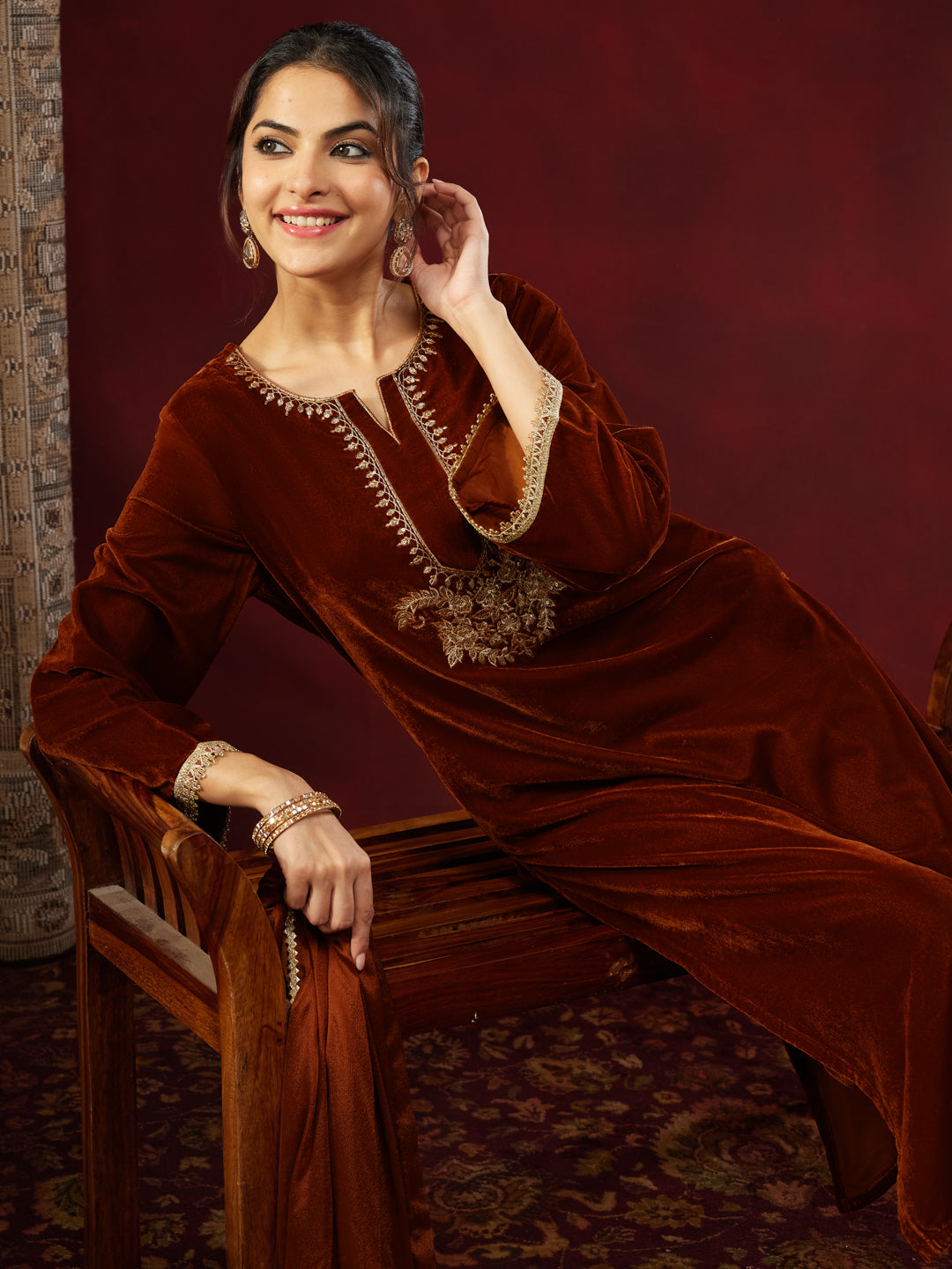 Naari By Shree Women's Brown Velvet Zari Yoke Embroidered Straight Kurta Set