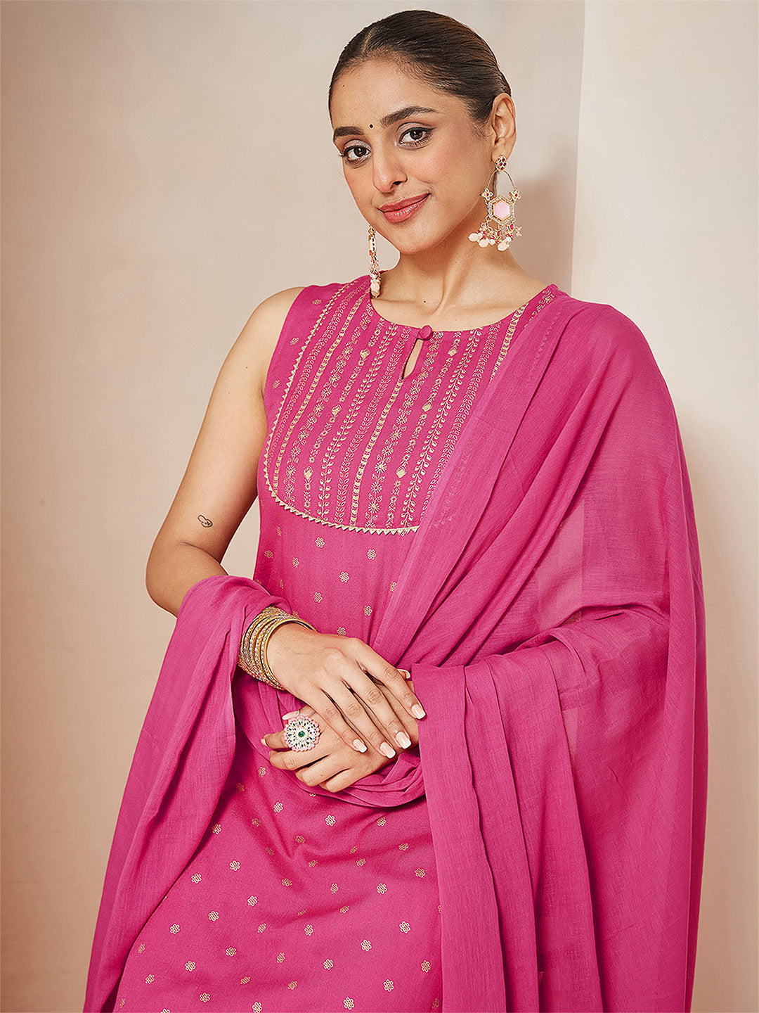 Naari By Shree Women's Pink Rayon Gold Printed Straight Kurta Set