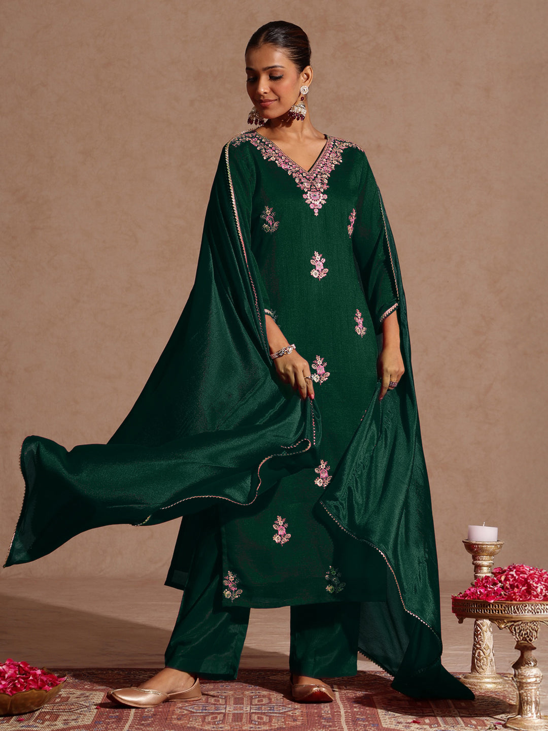 Naari By Shree Women's Bottle Green Silk Blend Zari Embroidered Straight Kurta Set