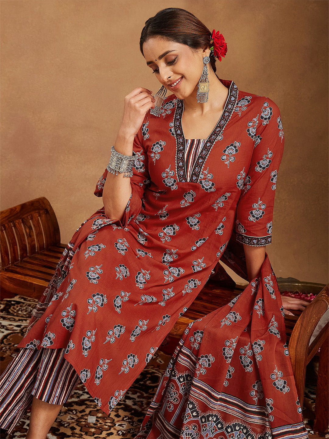 Naari By Shree Women's Rust Pure Cotton Floral Printed Straight Kurta Set