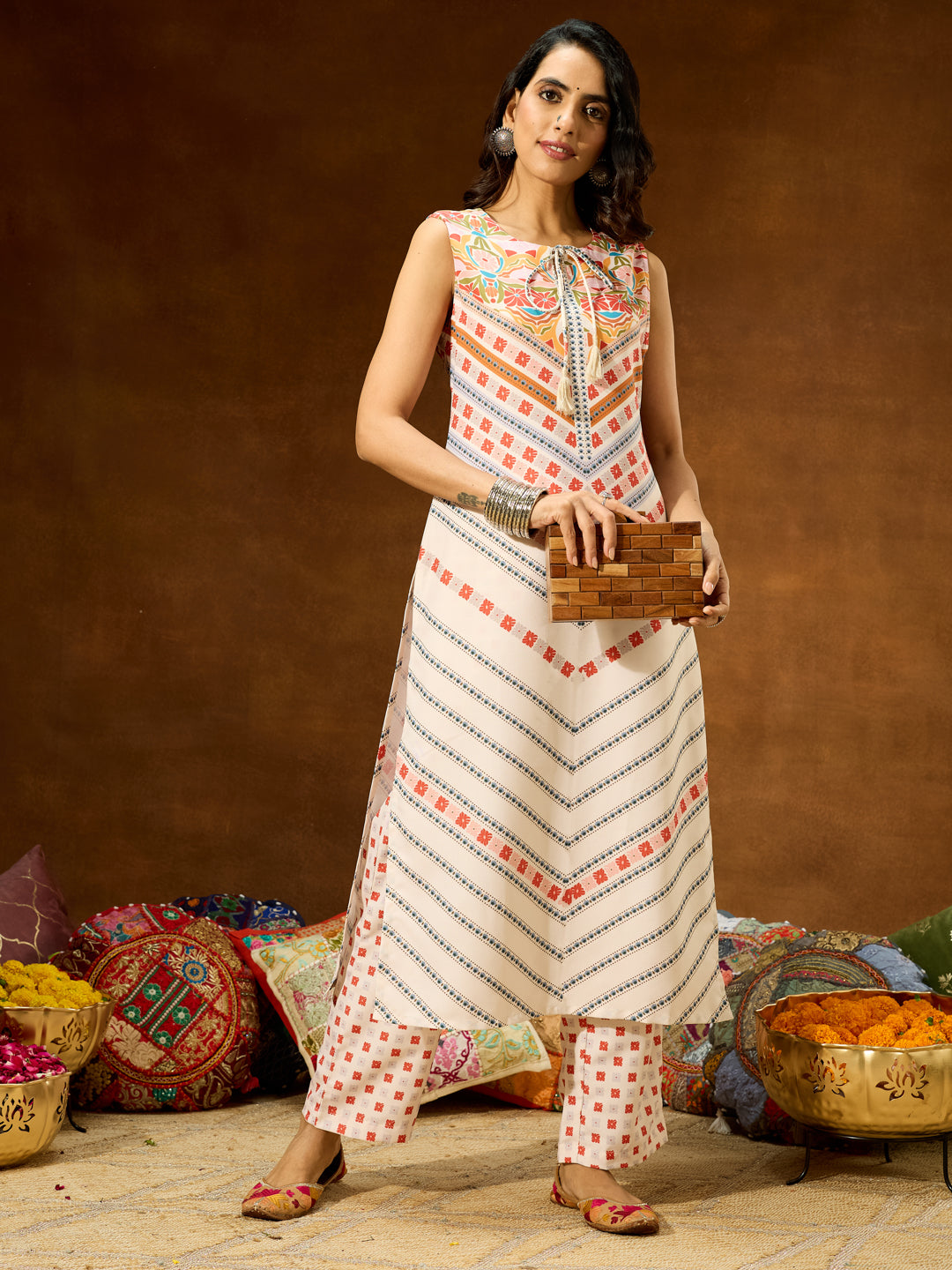 Naari By Shree Women's Cream Cotton Blend Floral Printed Straight Co-ord Set