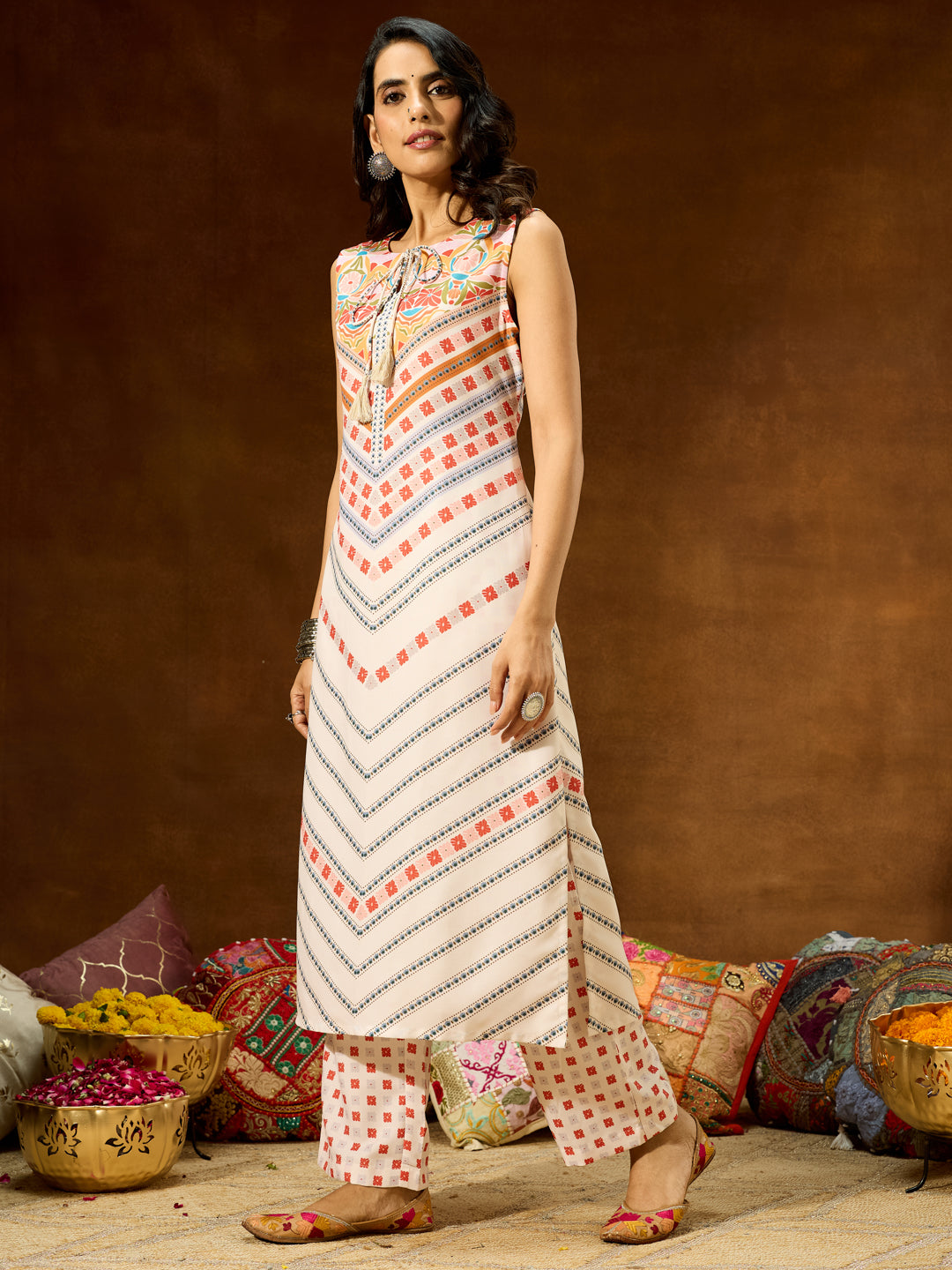 Naari By Shree Women's Cream Cotton Blend Floral Printed Straight Co-ord Set