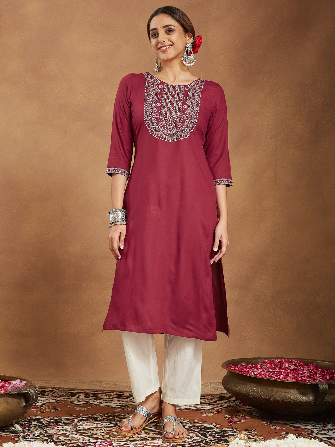 Naari By Shree Women's Maroon Rayon Embroidered Straight Kurta