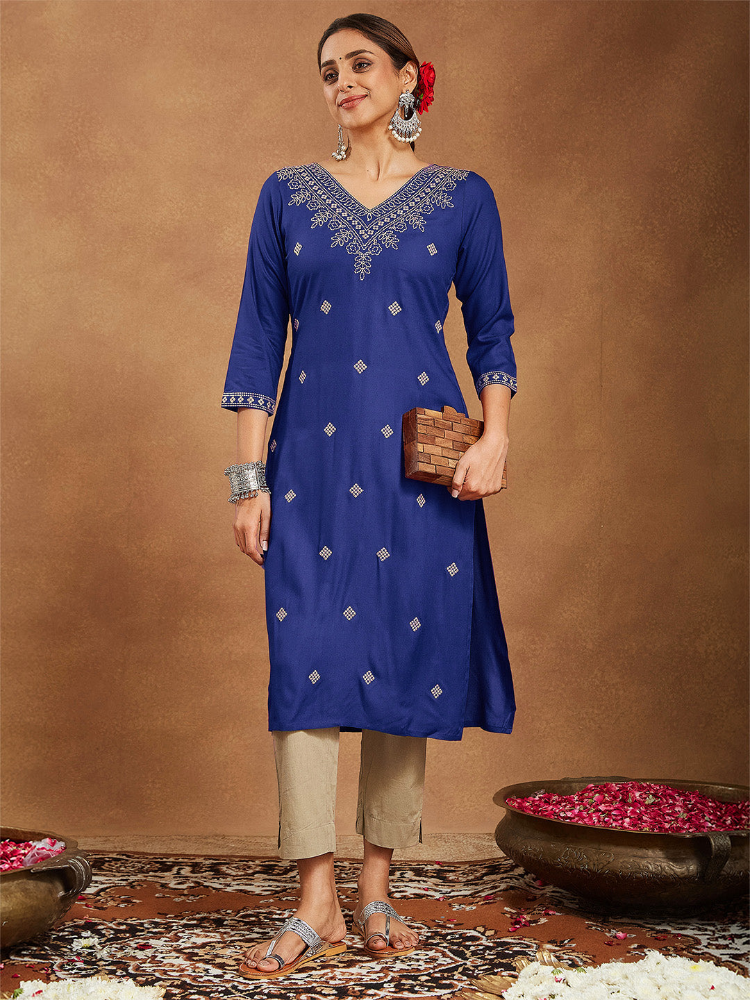 Naari By Shree Women's Navy Blue Rayon Embroidered Straight Kurta