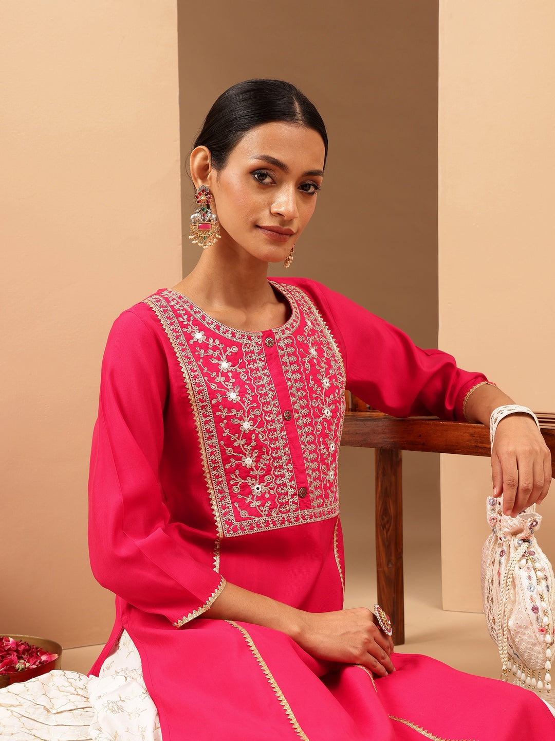 Naari By Shree Women's Pink Chanderi Silk Zari Yoke Embroidered Straight Kurta