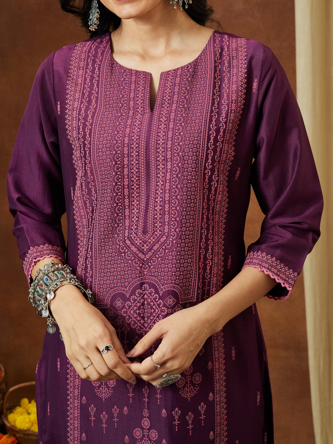 Naari By Shree Women's Wine Silk Blend Ethnic Printed Straight Kurta