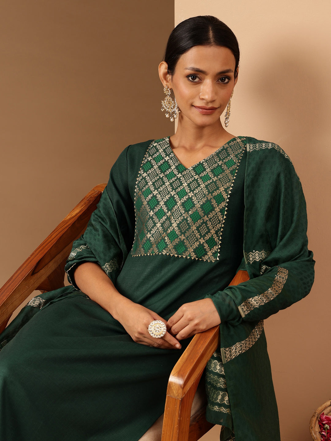 Naari By Shree Women's Bottle Green Cotton Blend Yoke Design Straight Kurta Set