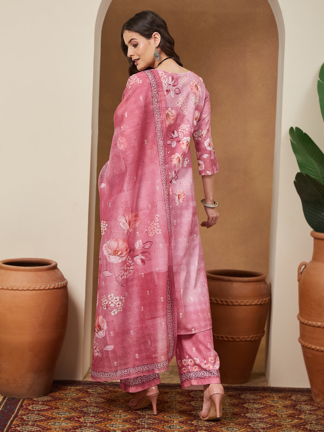 Naari By Shree Women's Pink Cotton Blend Floral Printed Straight Kurta Set