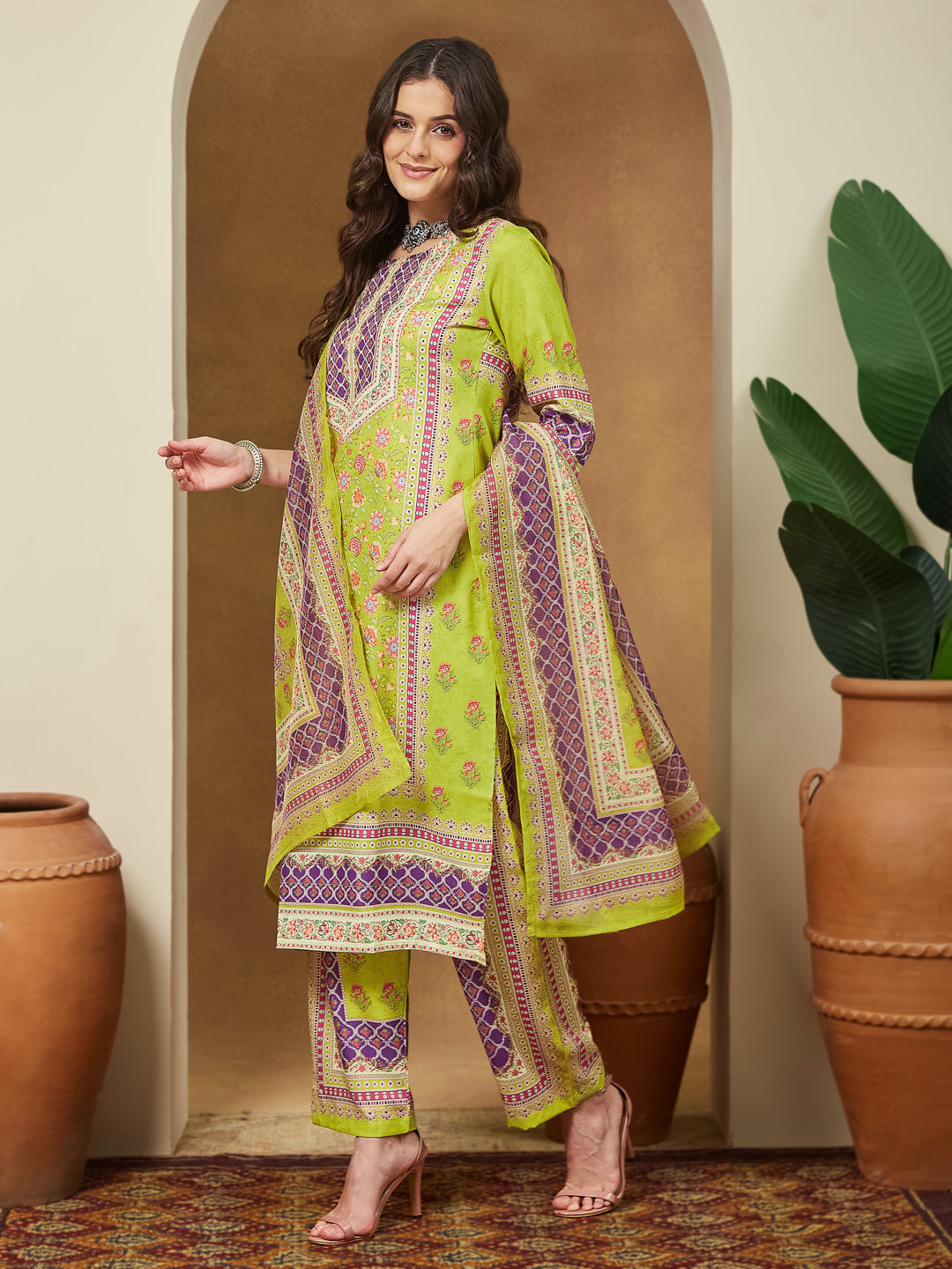 Naari By Shree Women's Green Cotton Blend Floral Printed Pakistani Style Straight Kurta Set