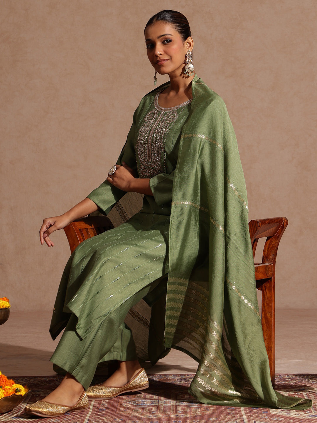 Naari By Shree Women's Green Silk Blend Embellished Straight Kurta Set