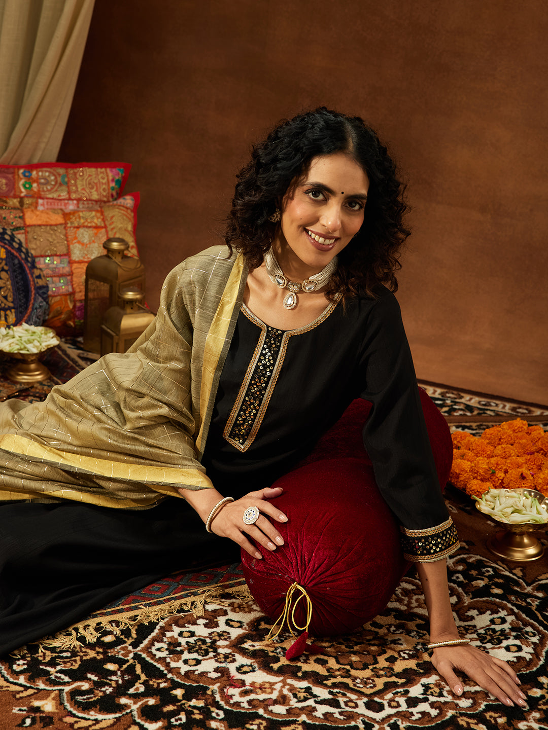 Naari By Shree Women's Black Silk Blend Embellished Straight Kurta Set