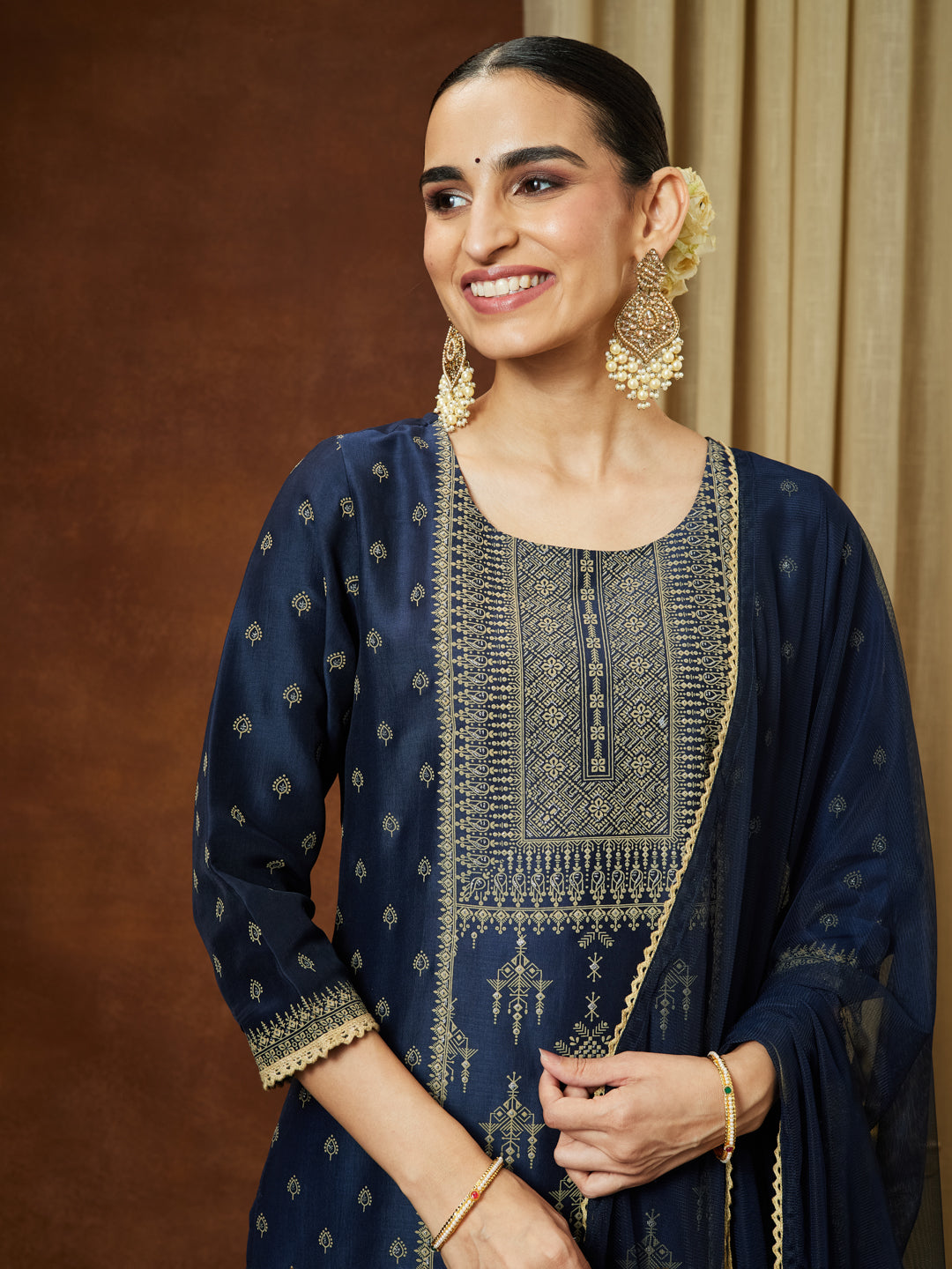 Naari By Shree Women's Navy Blue Silk Blend Ethnic Printed Straight Kurta Set