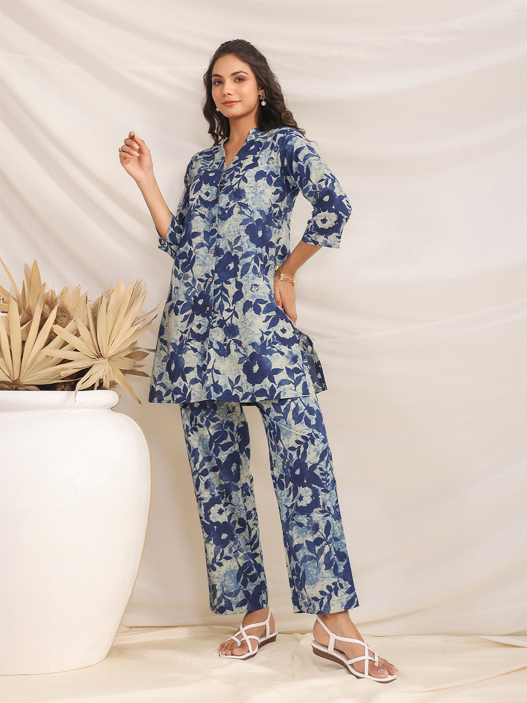 Naari By Shree Indigo Cotton Floral Regular Co-ord Set