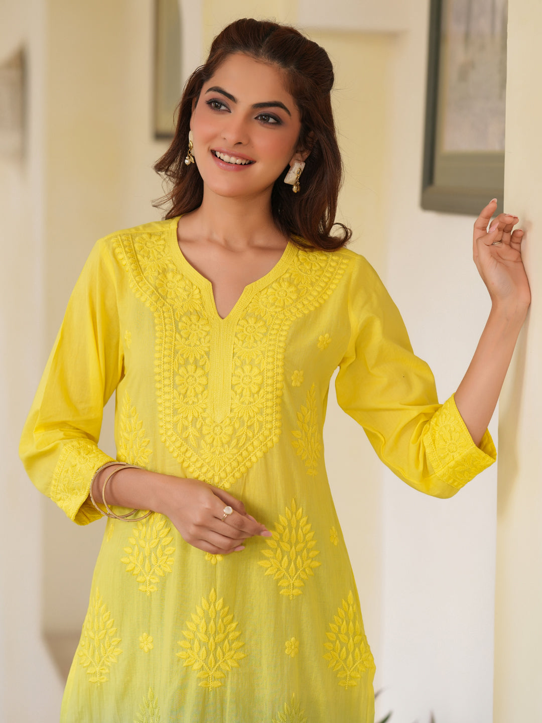 Naari By Shree Lime Yellow Pure Cotton Ombre Chikankari Embroidered Straight Kurta