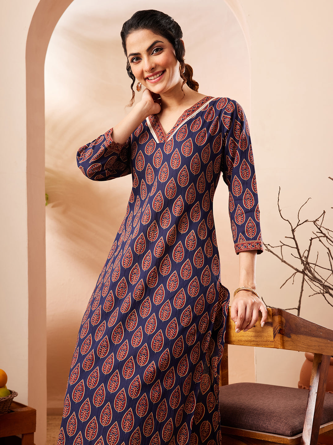 Naari By Shree Women's Navy Blue Pure Cotton Printed Straight Kurta Pant Set