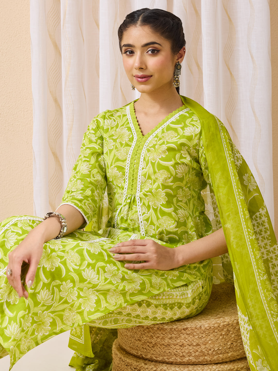 Naari By Shree Women's Lime Green Pure Cotton Floral Printed Straight Kurta Set
