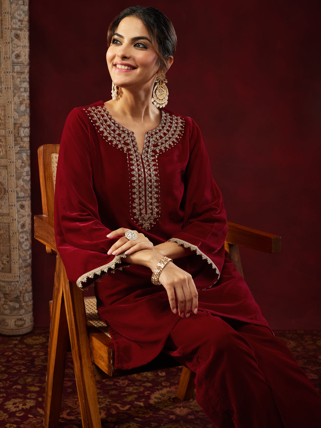 Naari By Shree Women's Maroon Velvet Zari Yoke Embroidered Straight Co-ord Set