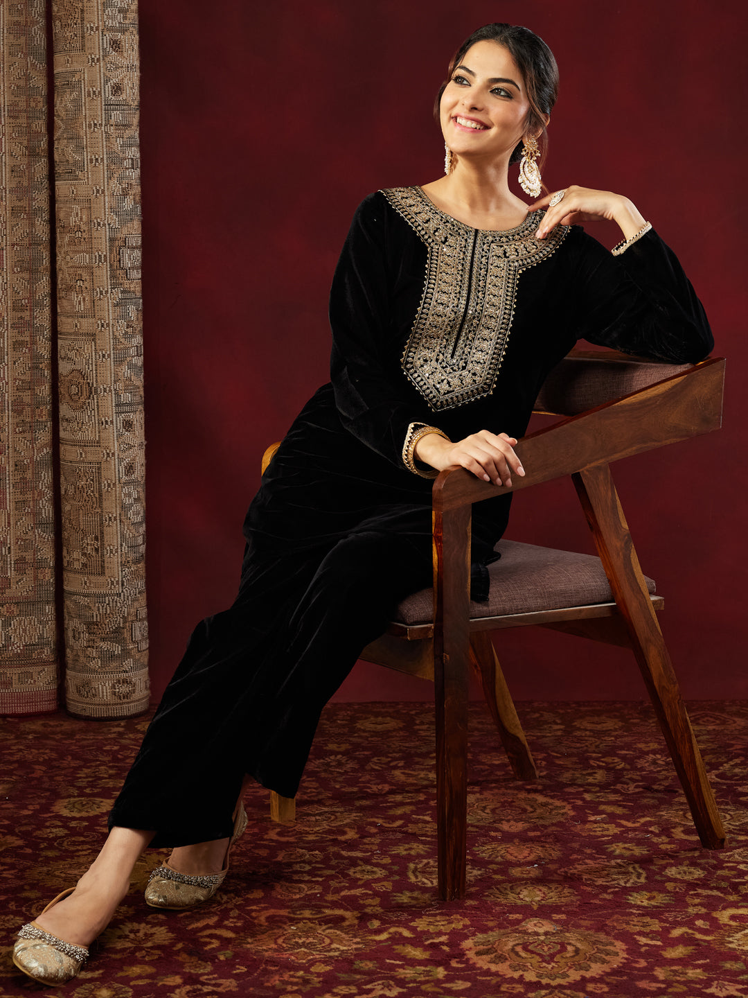 Naari By Shree Women's Black Velvet Zari Yoke Embroidered Straight Co-ord Set