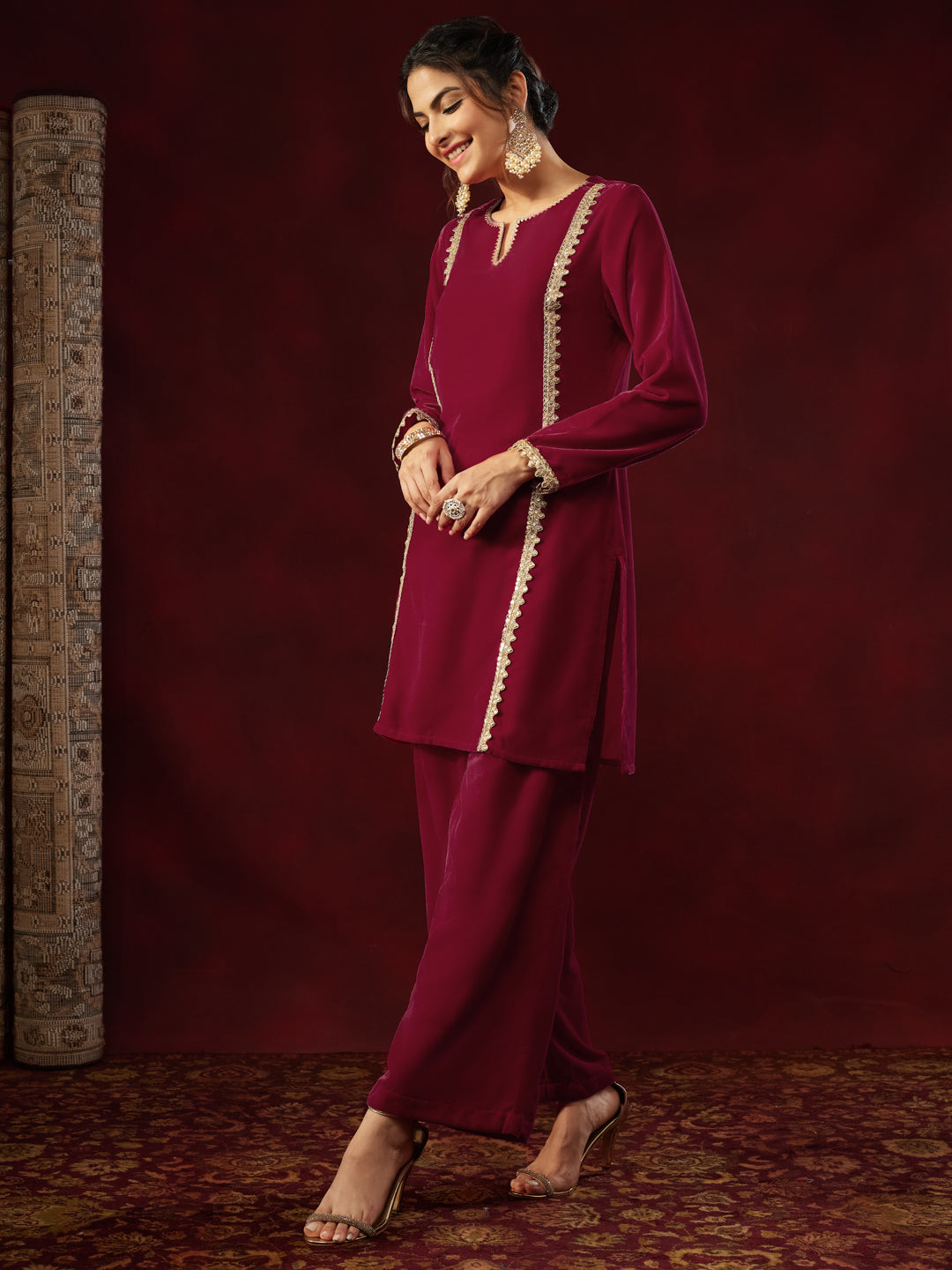 Naari By Shree Women's Pink Velvet Embellished Straight Co-ord Set