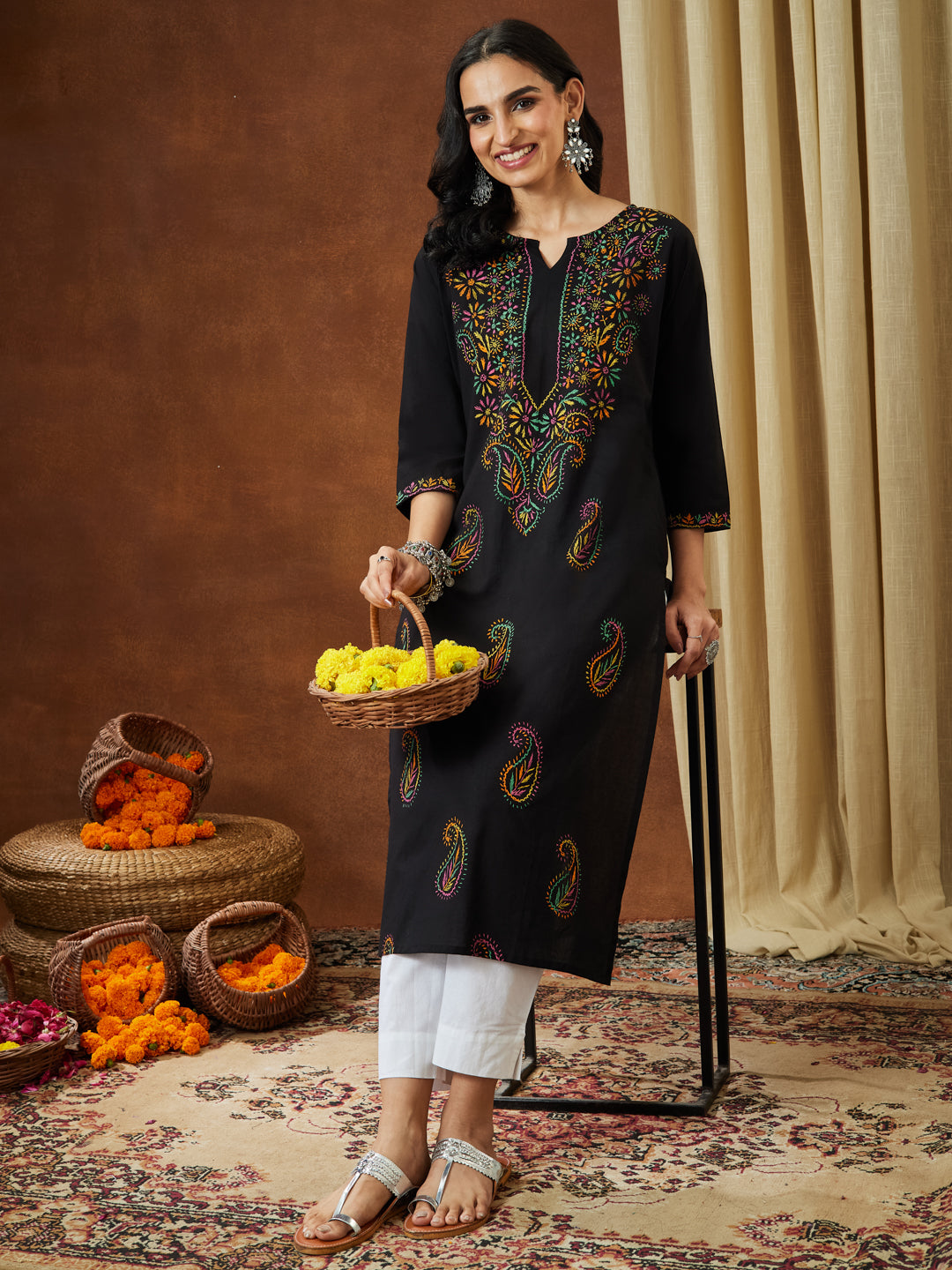 Naari By Shree Women's Black Pure Cotton Paisley Printed Straight Kurta Set