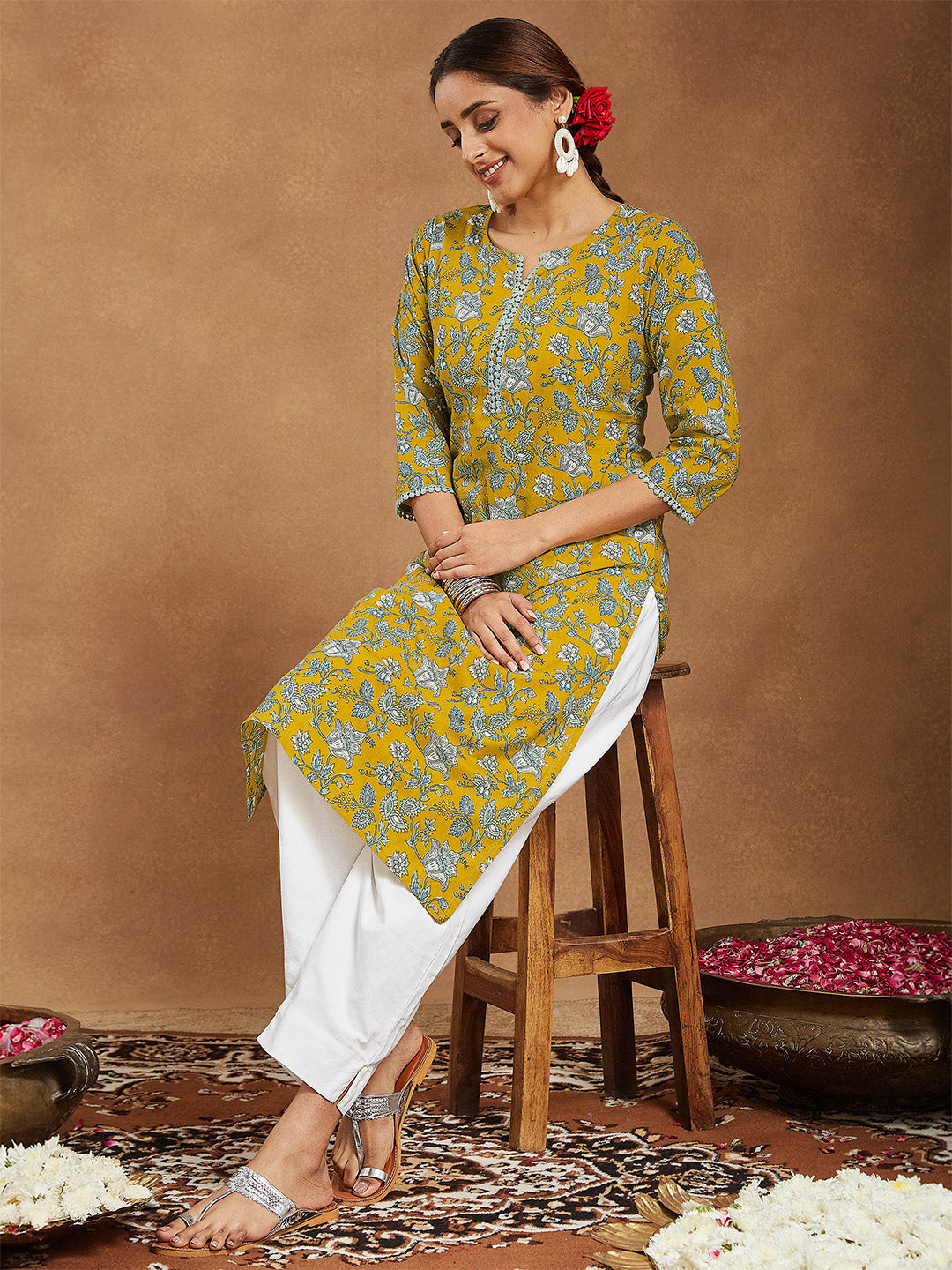 Naari By Shree Women's Mustard Pure Cotton Floral Printed Straight Kurta