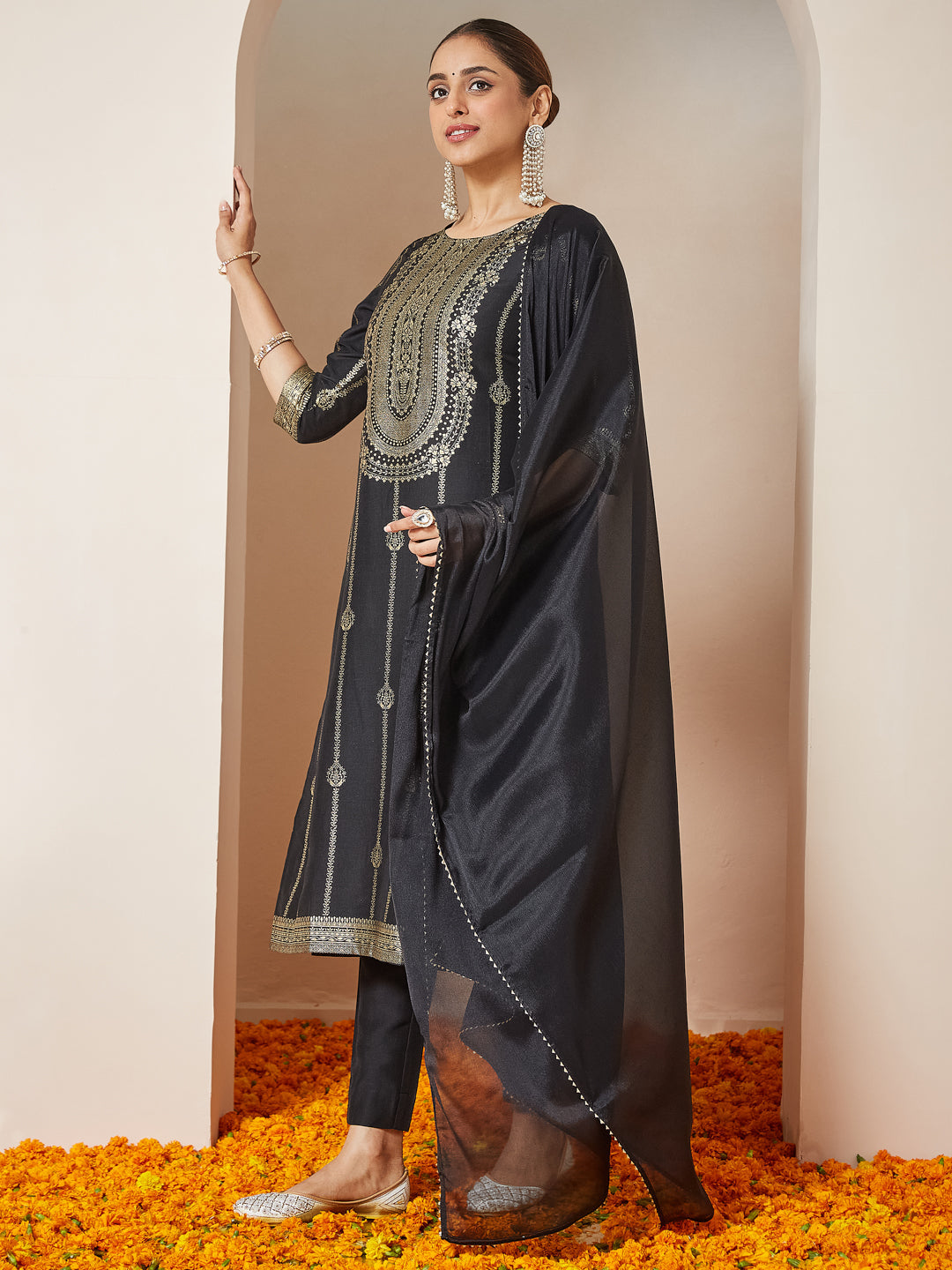 Naari By Shree Women's Black Silk Blend Gold Printed Straight Kurta Set