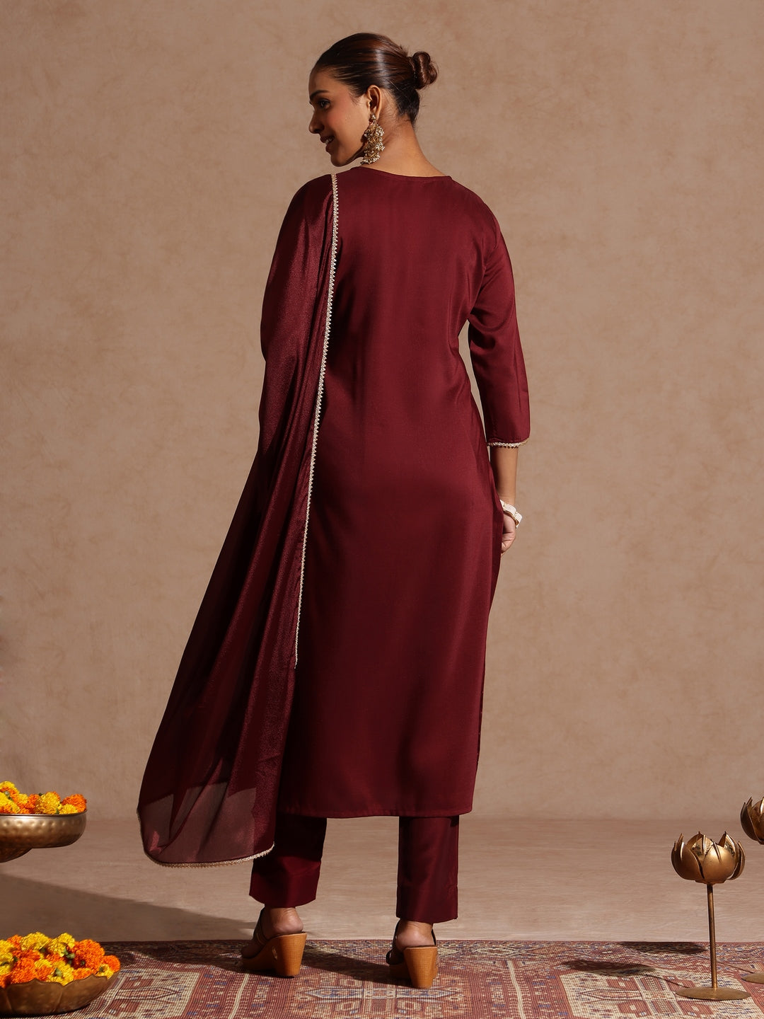 Naari By Shree Women's Maroon Silk Blend Gold Printed Straight Kurta Set