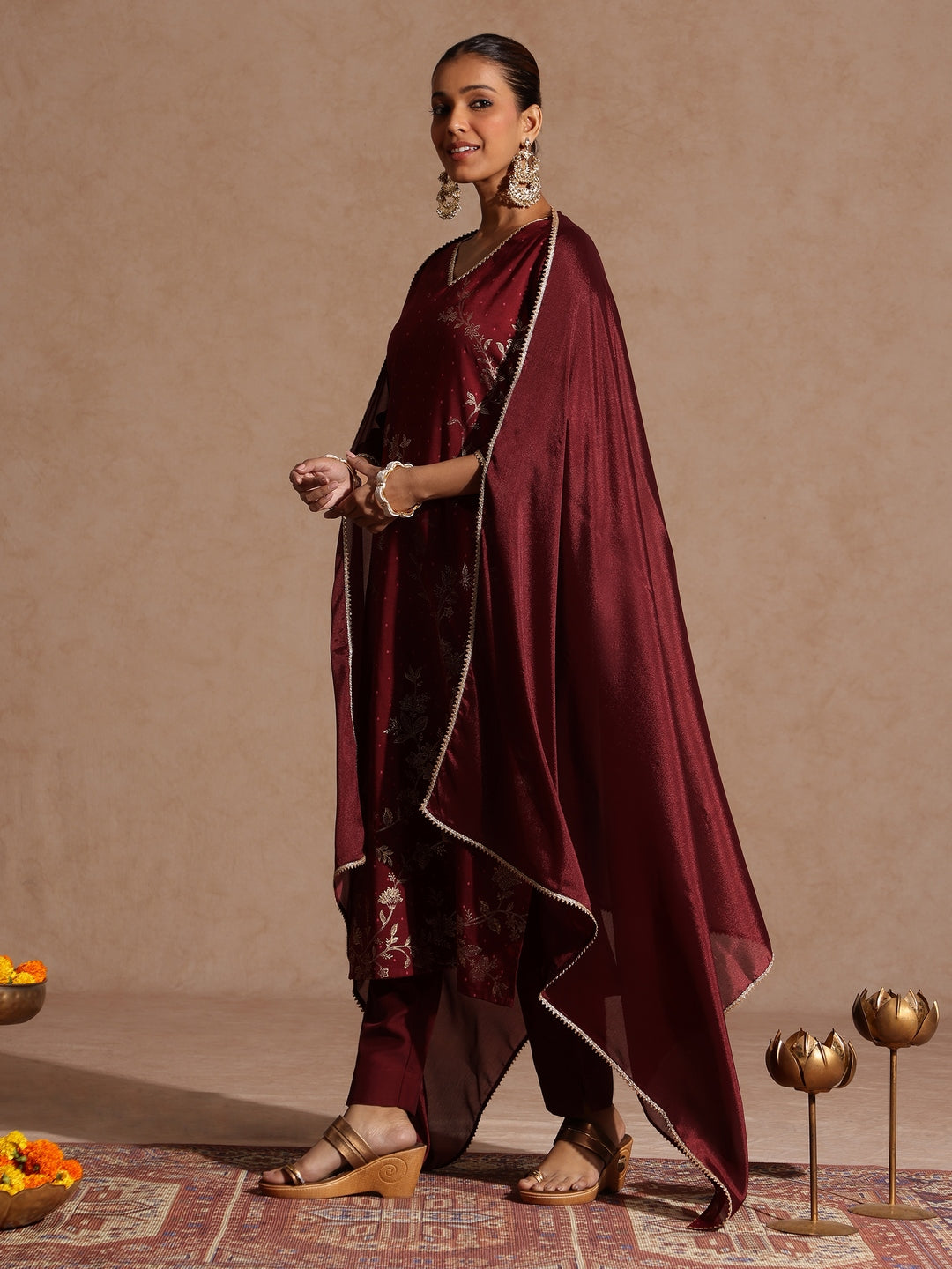 Naari By Shree Women's Maroon Silk Blend Gold Printed Straight Kurta Set