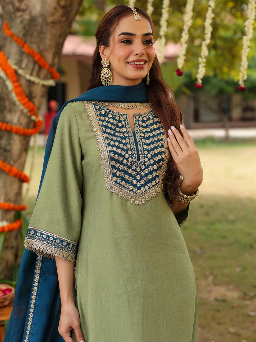 Naari By Shree Women's Sage Green Silk Blend Zari Embroidered Straight Kurta Set