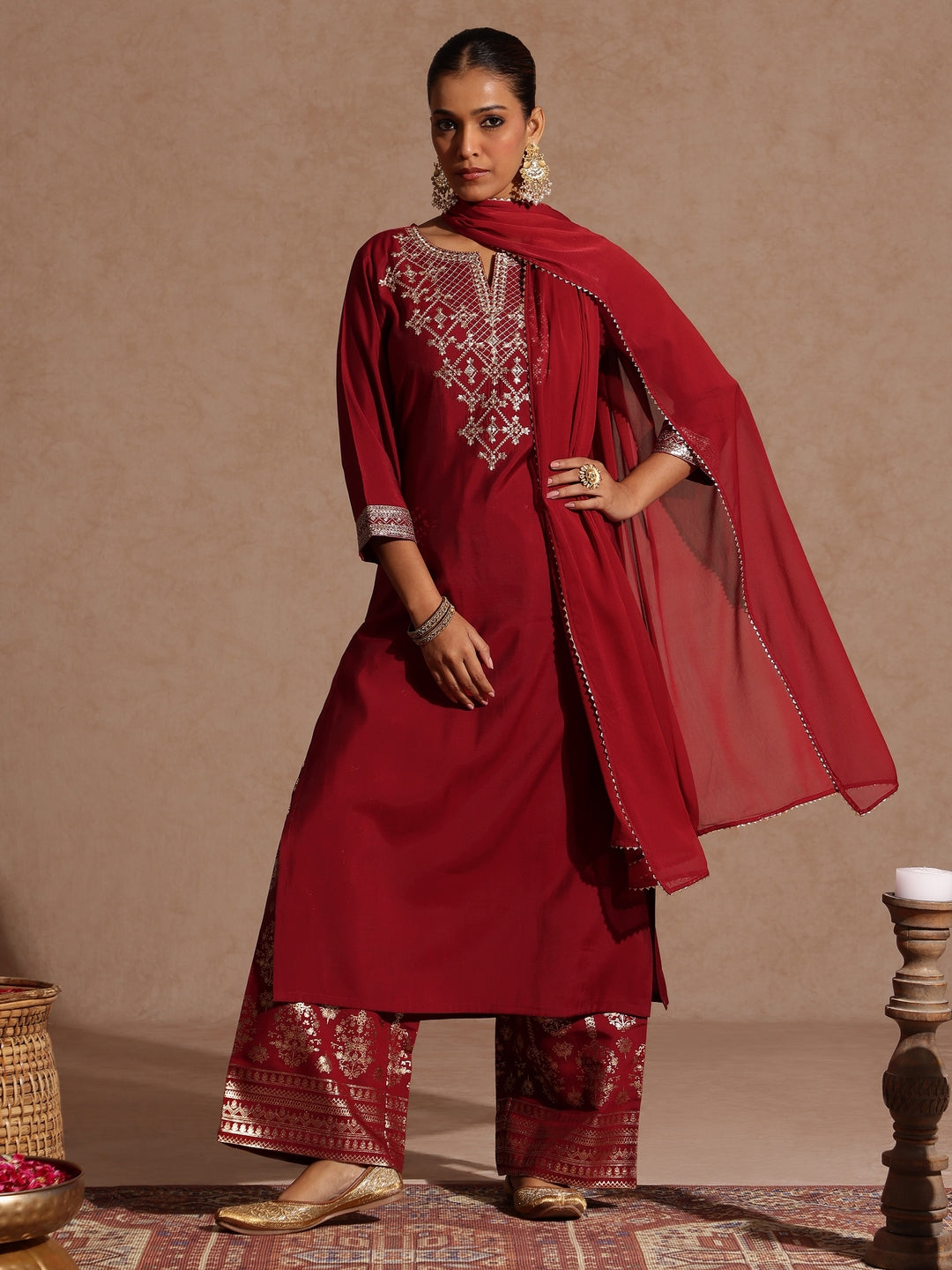 Naari By Shree Women's Maroon Chanderi Silk Zari Embroidered Gold Printed Straight Kurta Set